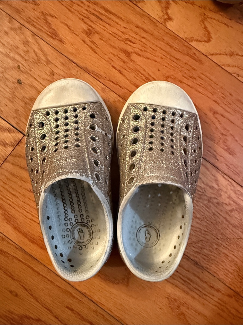 Native Kids Slip-On Sneakers in Metallic Silver Glitter